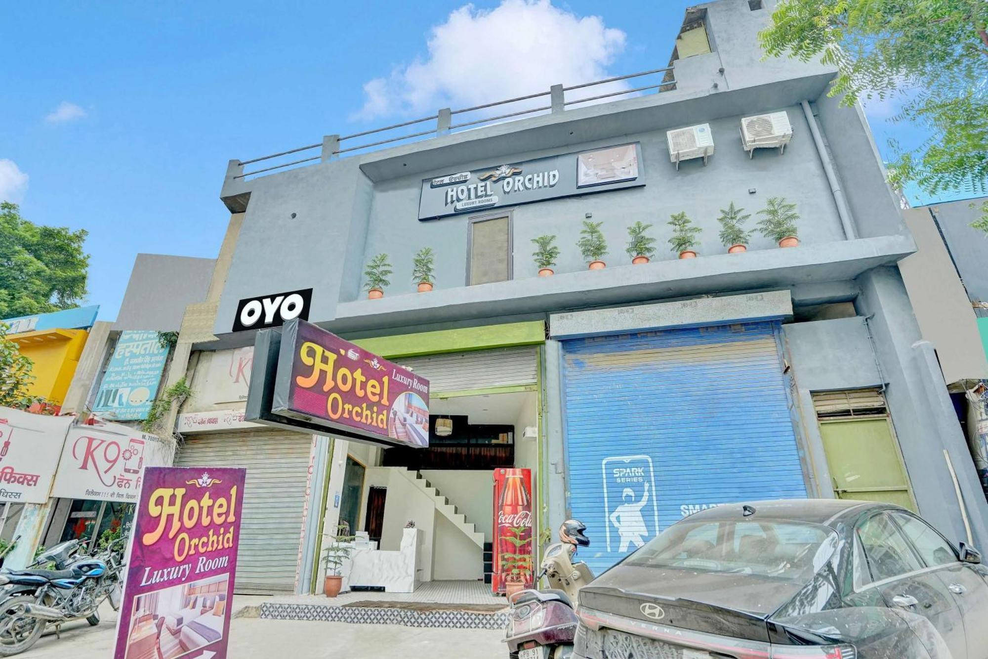 Hotel O Orchid Ludhiana Exteriör bild