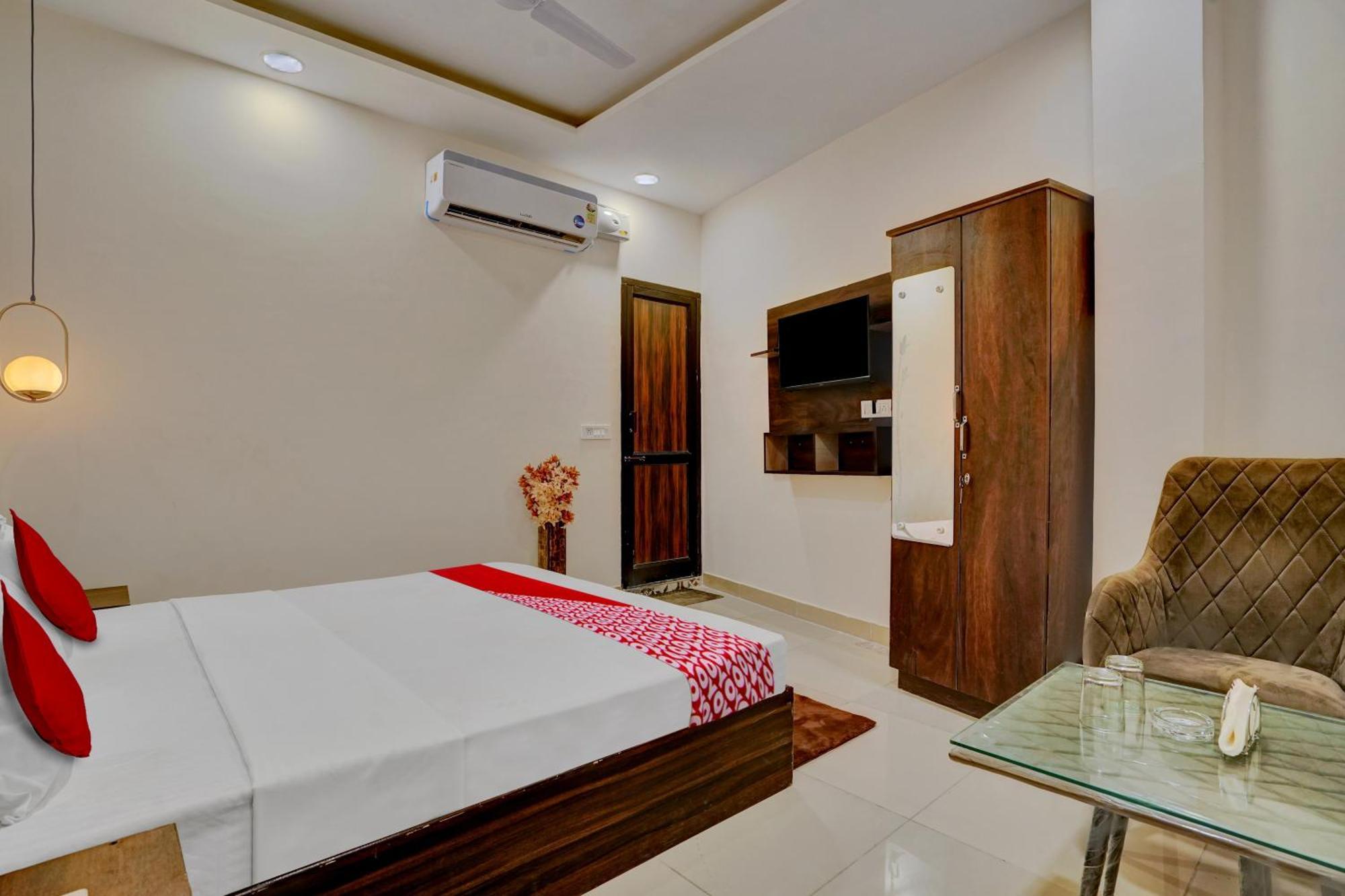 Hotel O Orchid Ludhiana Exteriör bild