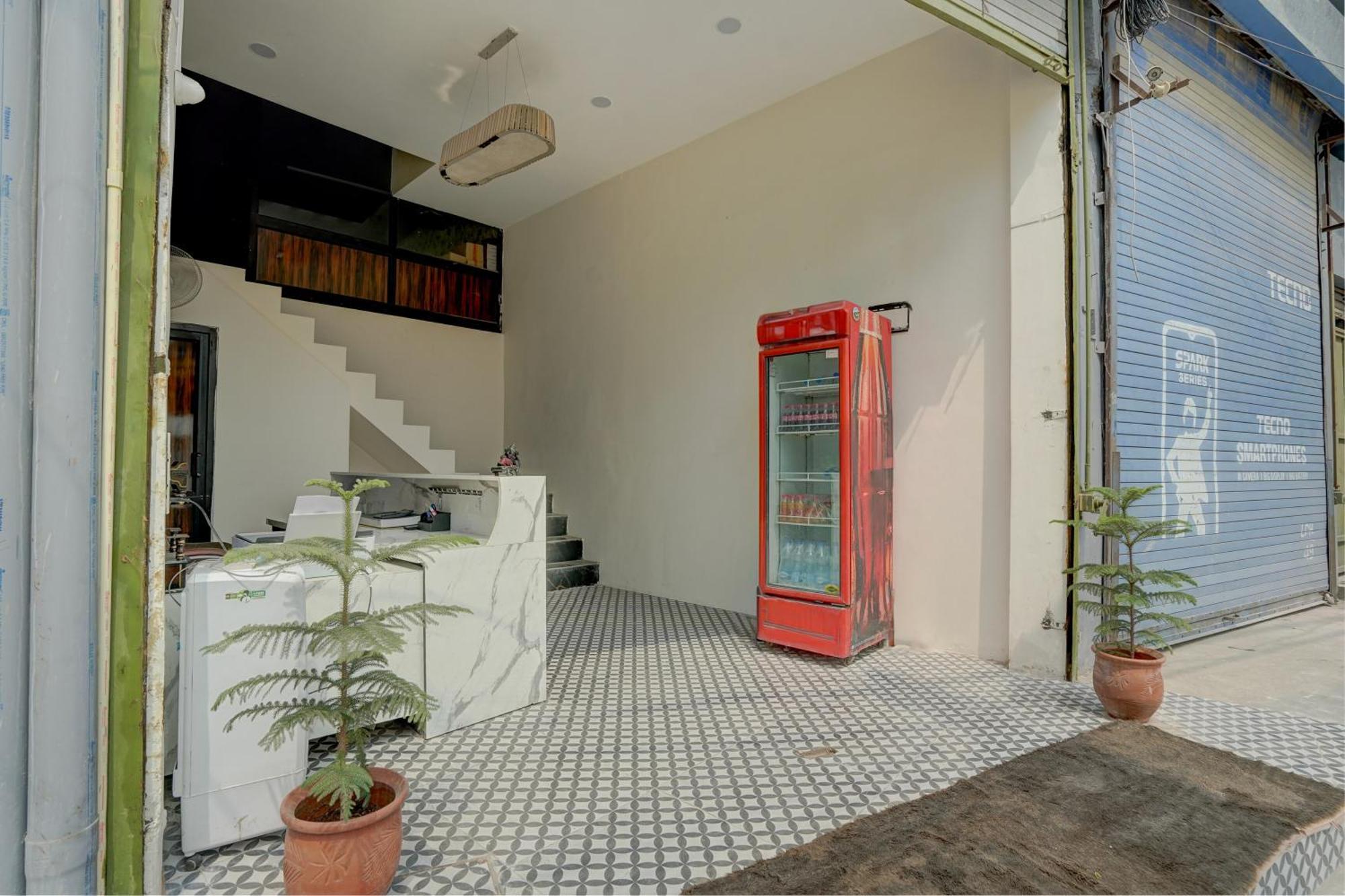 Hotel O Orchid Ludhiana Exteriör bild